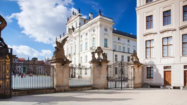 Arcibiskupský palác - článek v průvodci na Praha na Dlani