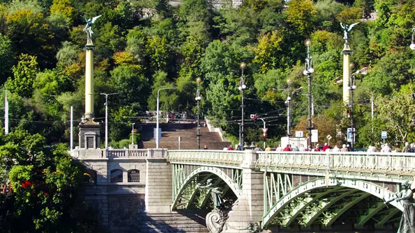 Čechův most - článek v průvodci na Praha na Dlani