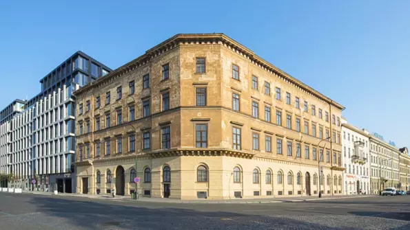 Desfourský palác - článek v průvodci na Praha na Dlani