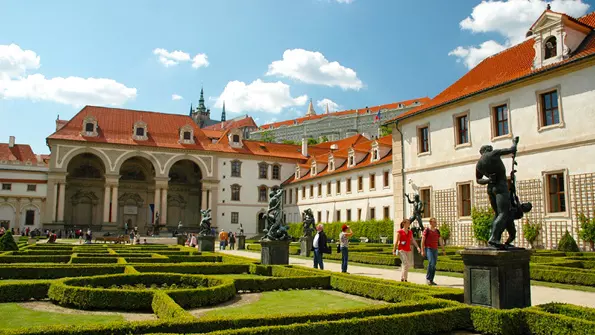 Valdštejnský palác - článek v průvodci na Praha na Dlani